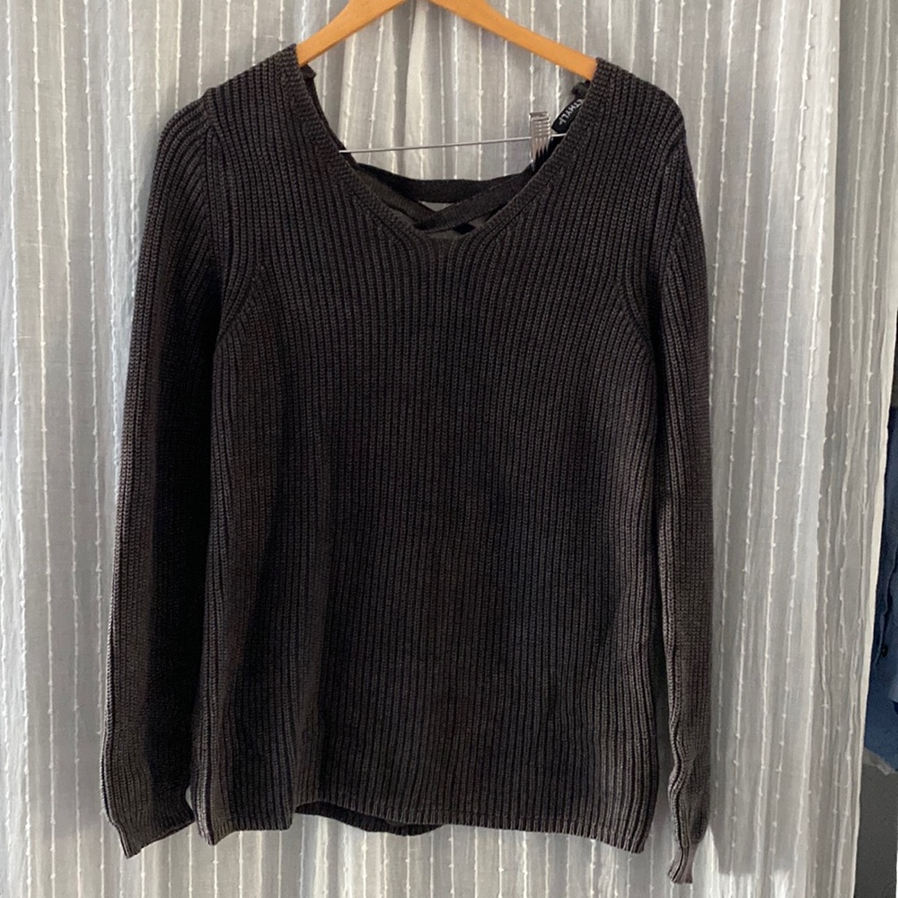 Ethyl~ scoop neck cable knit sweater ~ laced back detail